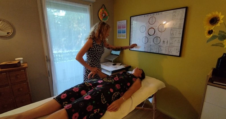 Séance de kinésiologie Toulouse Mayalen Aguerre Kinésiologue à Toulouse